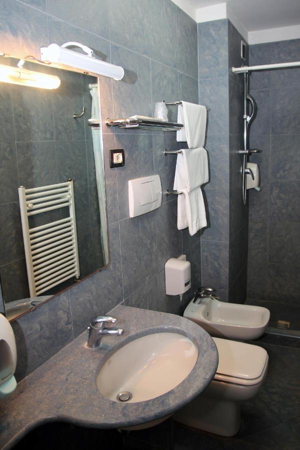 Hotel Raphael Montecatini Terme Room photo
